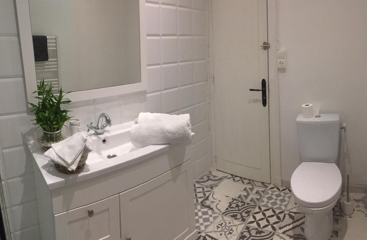 Les Terrasses D'Angouleme Bed & Breakfast Exterior photo